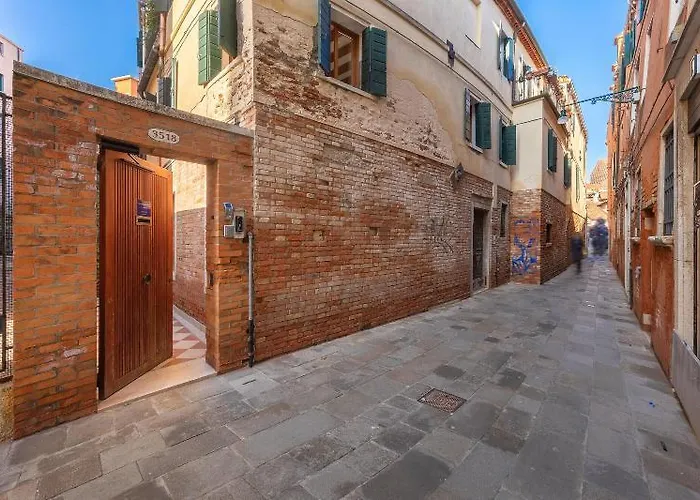 B And B Casanova Ai Tolentini Venice
